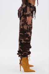 CANT SEE ME BROWN CAMP CARGO JOGGER
