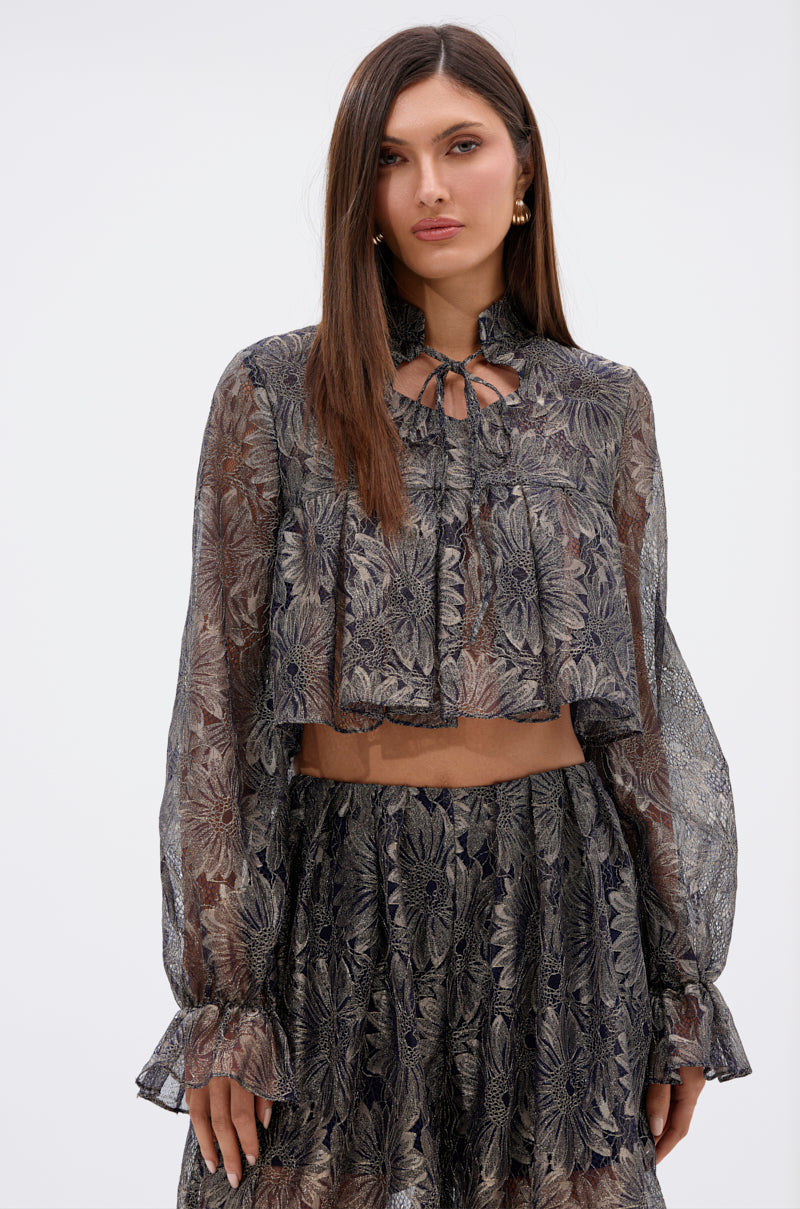BEST GUEST LACE CROP BLOUSE