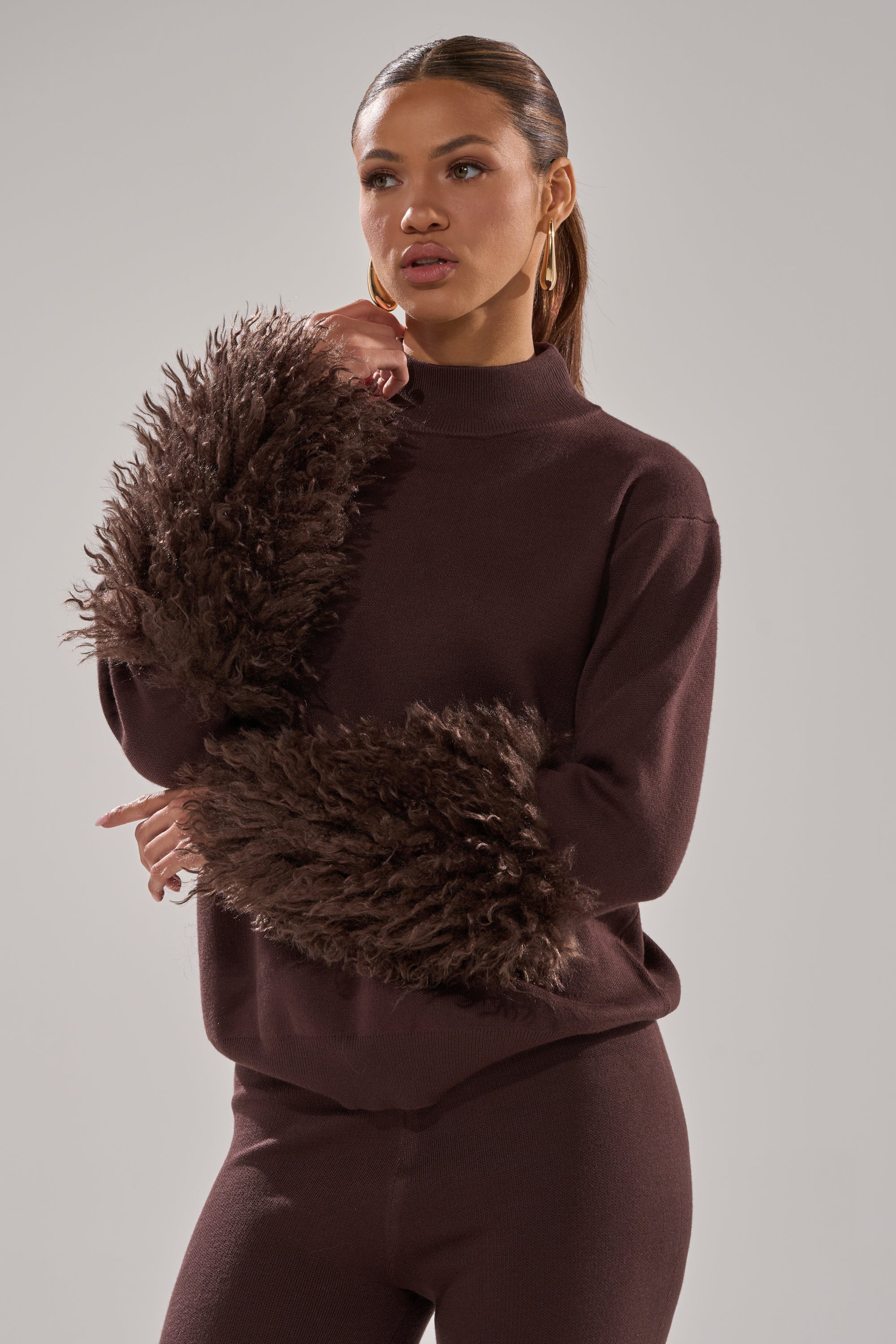 COZY VIBES SWEATER WITH FUR CUFF IN BROWN