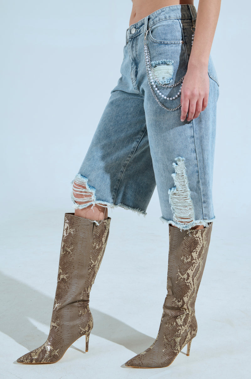 ALL IVE GOT DENIM BERMUDA SHORT