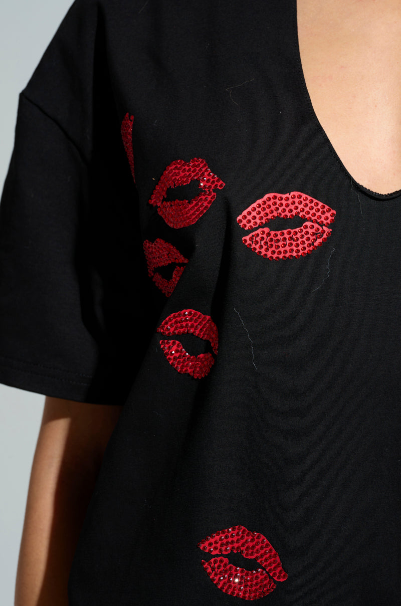 BISOUS CUTOUT TSHIRT