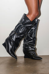 AZALEA WANG KULLERVO BLACK SILVER CLASP DETAIL WEDGE BOOT
