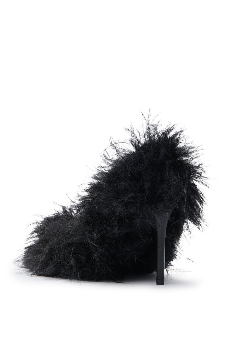 AZALEA WANG KURT BLACK FUR EMBELLISHED PUMP