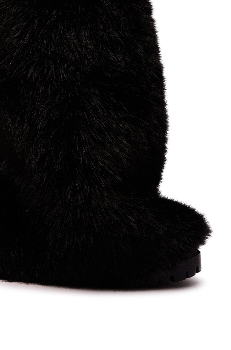 AZALEA WANG LISBOA BLACK FUR FOLD OVER BOOT