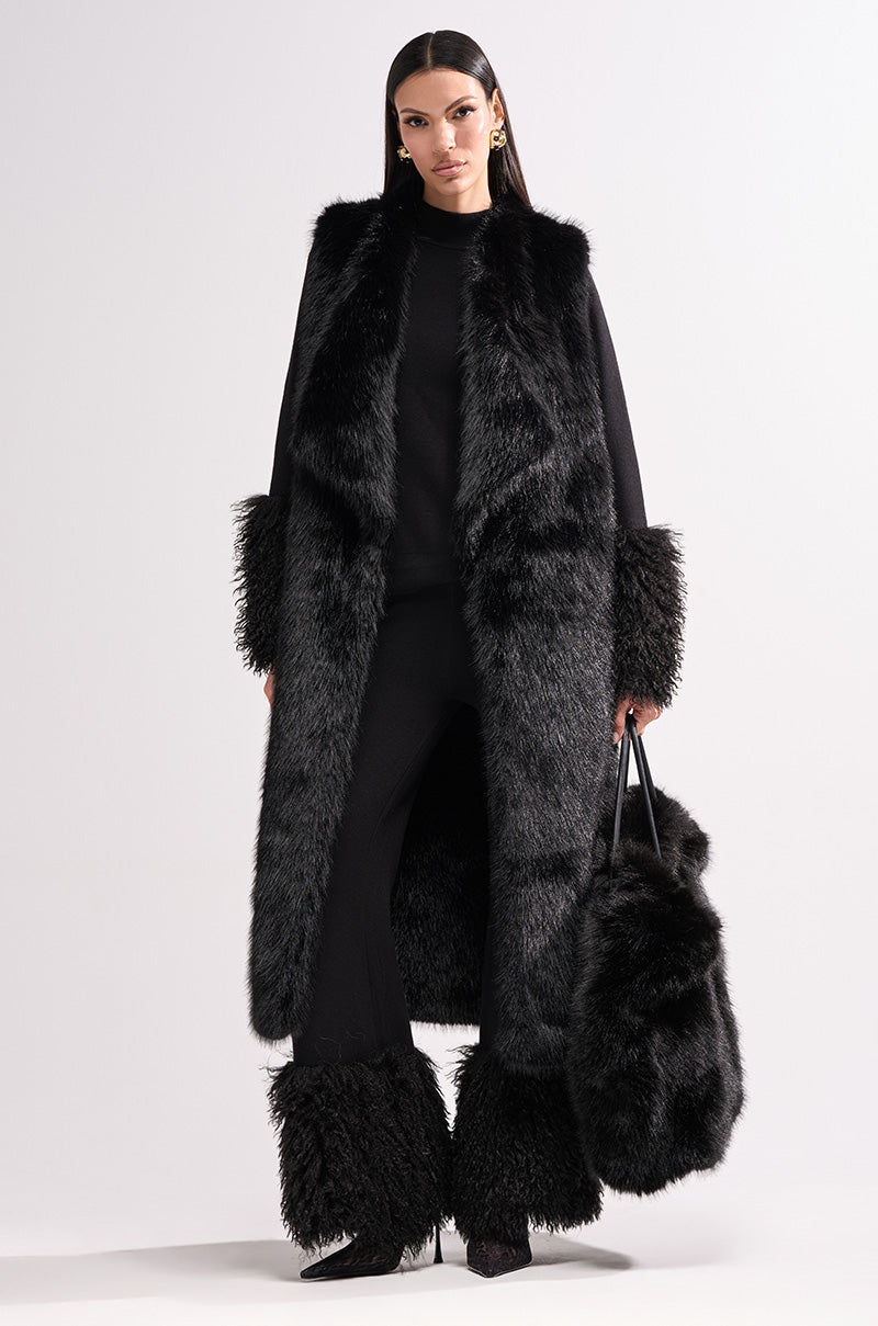 DOWNTIME FAUX FUR VEST IN BLACK