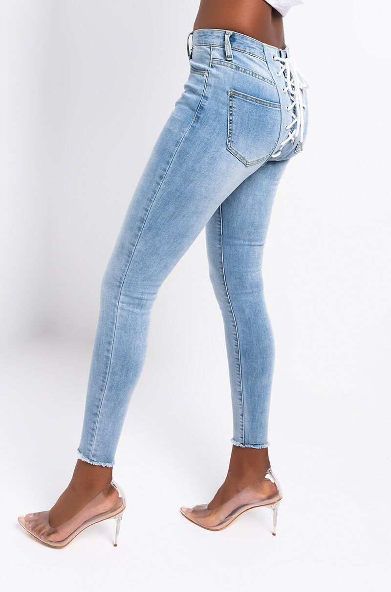 ALL OVER BACK LACE SKINNY JEANS