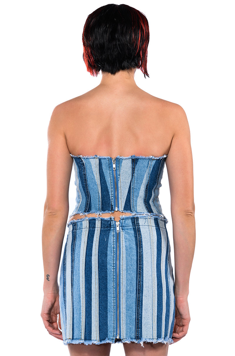 ALL THINGS DENIM STRAPLESS TOP