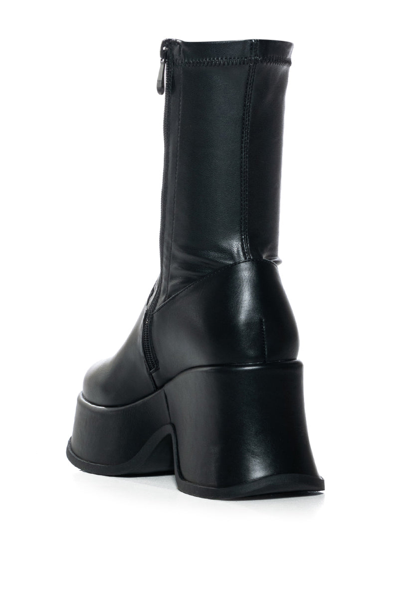AZALEA WAND MIMMA BLACK FUTURISTIC BOOTIE