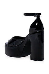 AZALEA WANG BALI GLITTER CHUNKY SANDAL IN BLACK PATENT