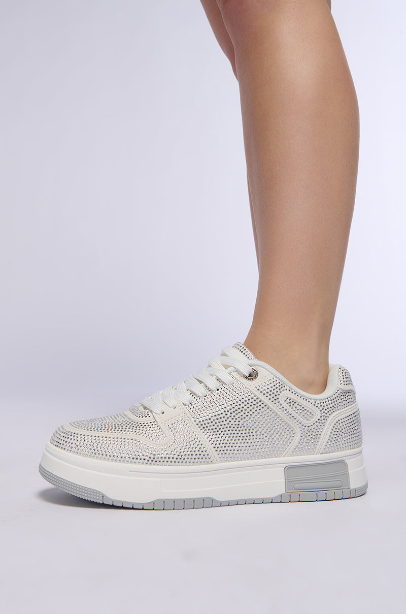 AZALEA WANG KAYLANI WHITE SNEAKER