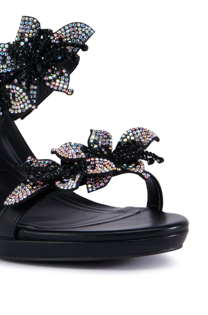 AZALEA WANG LUCKYONE SANDAL