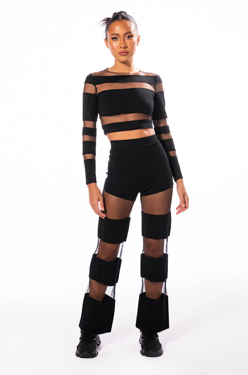 CUT TO THE CHASE MESH PANEL LONG SLEEVE CREW NECK TOP