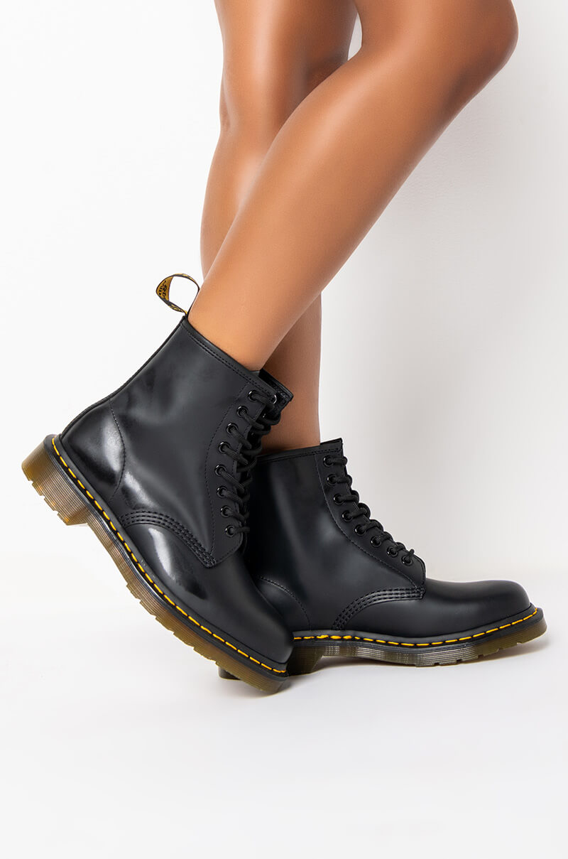DR MARTEN 1490 SMOOTH BOOT