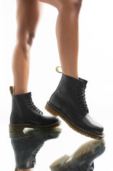 DR MARTEN 1490 SMOOTH BOOT