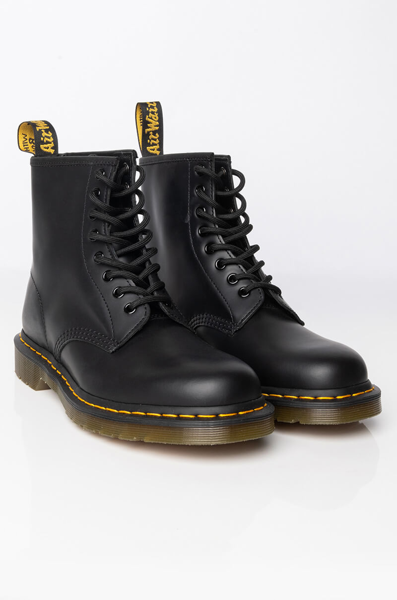 DR MARTEN 1490 SMOOTH BOOT